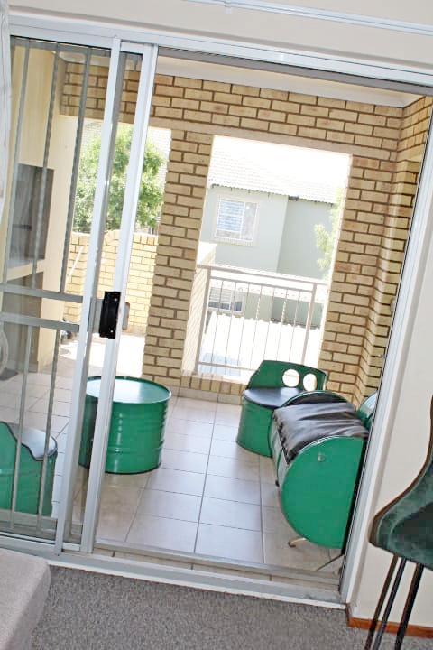 2 Bedroom Property for Sale in Terenure Gauteng