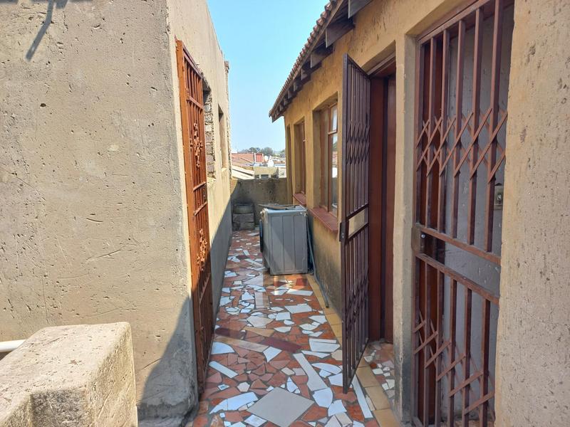 13 Bedroom Property for Sale in Tembisa Gauteng