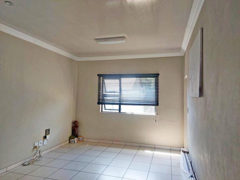 3 Bedroom Property for Sale in Cloverdene Gauteng