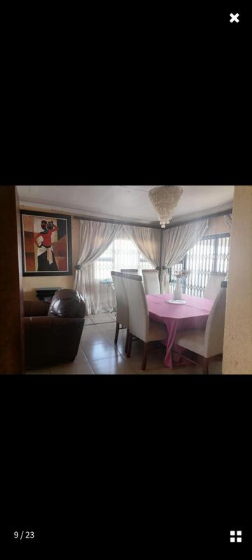 3 Bedroom Property for Sale in Clayville Gauteng