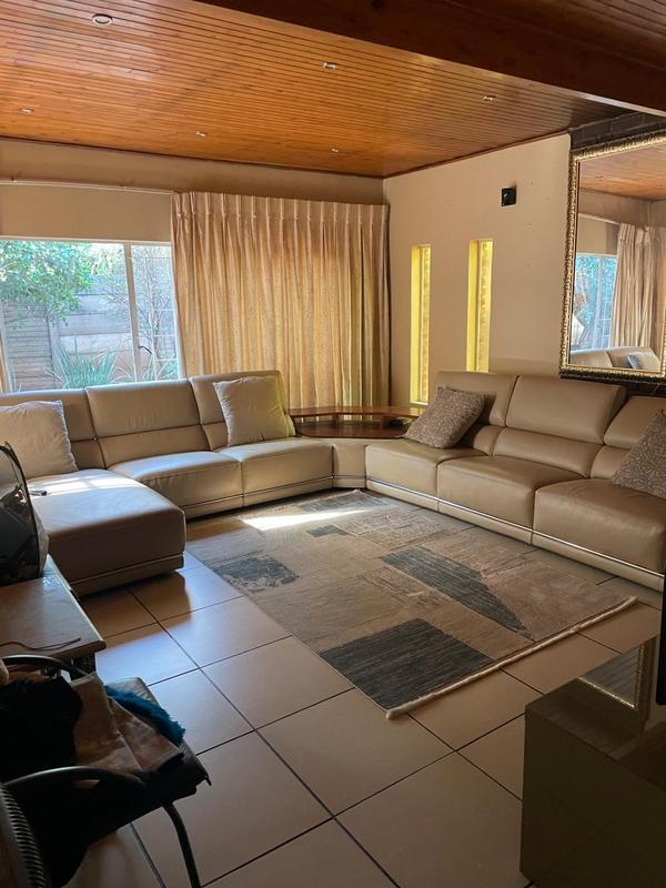 To Let 5 Bedroom Property for Rent in Erasmia Gauteng