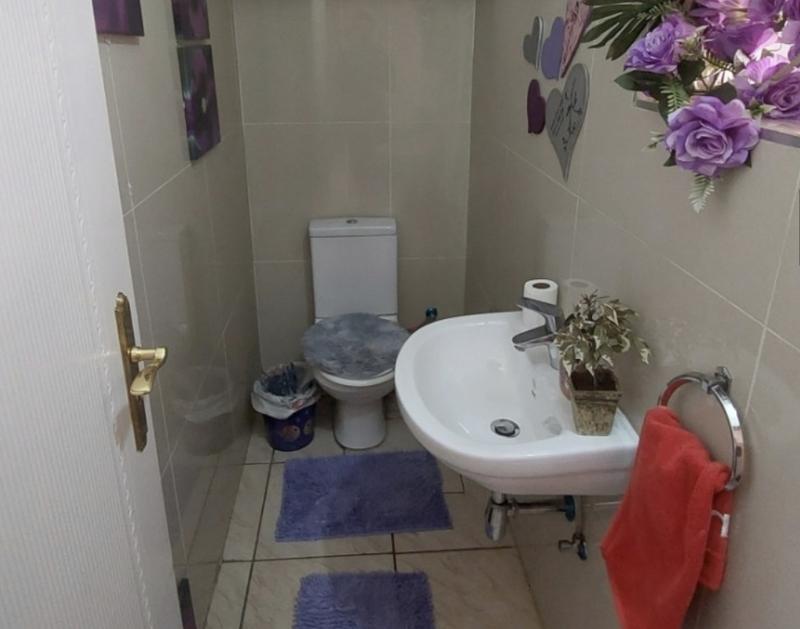 3 Bedroom Property for Sale in Eldoraigne Gauteng