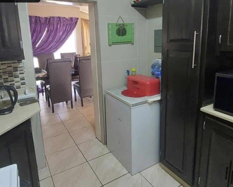 3 Bedroom Property for Sale in Eldoraigne Gauteng