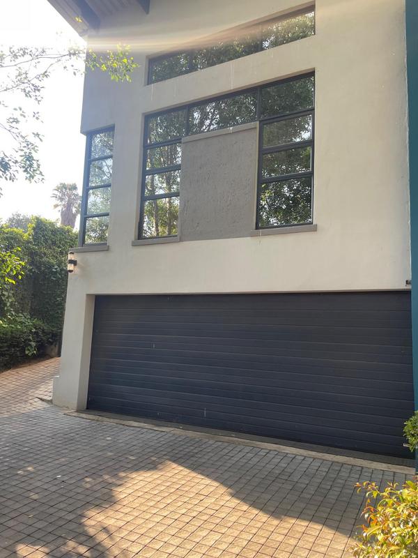 5 Bedroom Property for Sale in Erasmia Gauteng