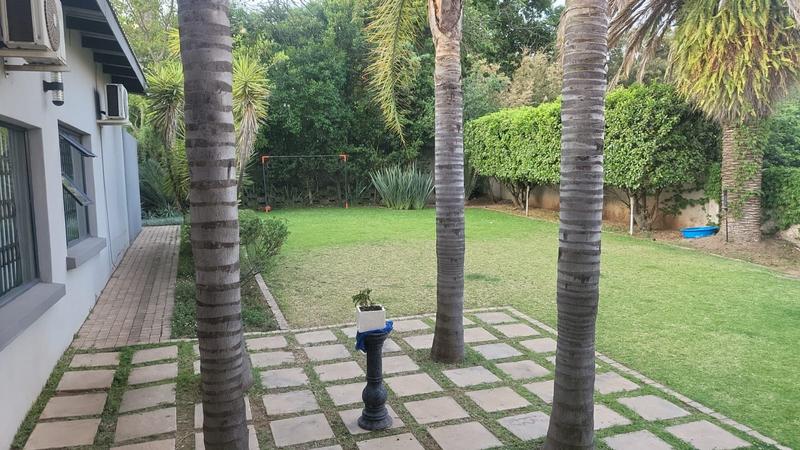 5 Bedroom Property for Sale in Erasmia Gauteng