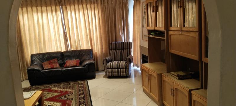 6 Bedroom Property for Sale in Laudium Gauteng