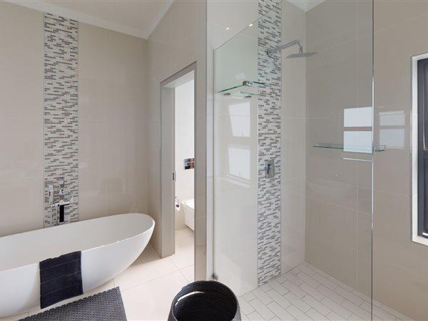 3 Bedroom Property for Sale in Lonehill Gauteng