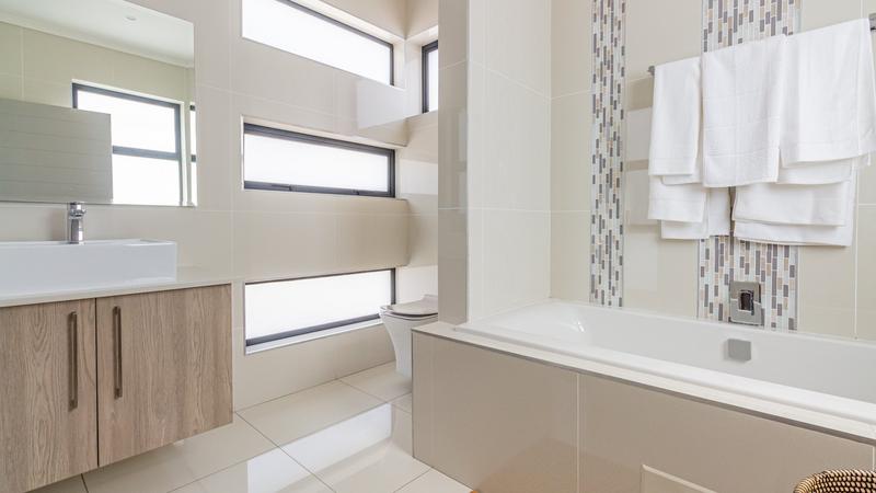 3 Bedroom Property for Sale in Lonehill Gauteng