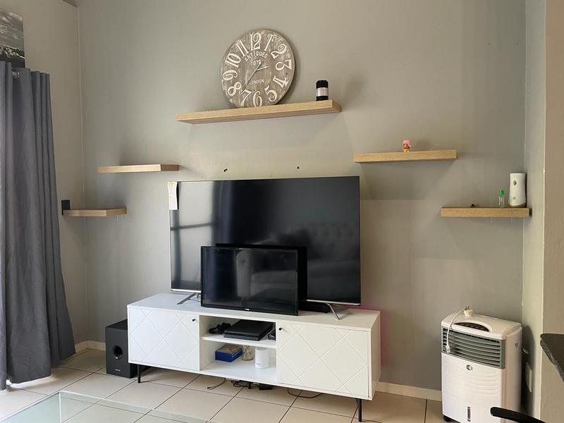 1 Bedroom Property for Sale in Jackal Creek Golf Estate Gauteng