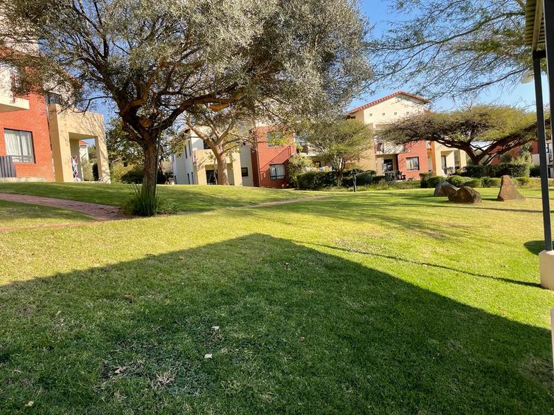 1 Bedroom Property for Sale in Jackal Creek Golf Estate Gauteng