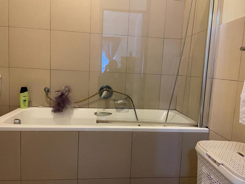1 Bedroom Property for Sale in Jackal Creek Golf Estate Gauteng
