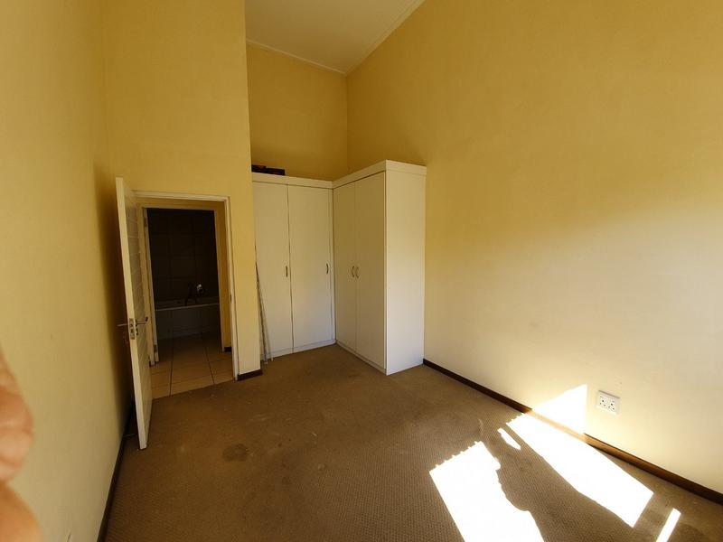 1 Bedroom Property for Sale in Jackal Creek Golf Estate Gauteng