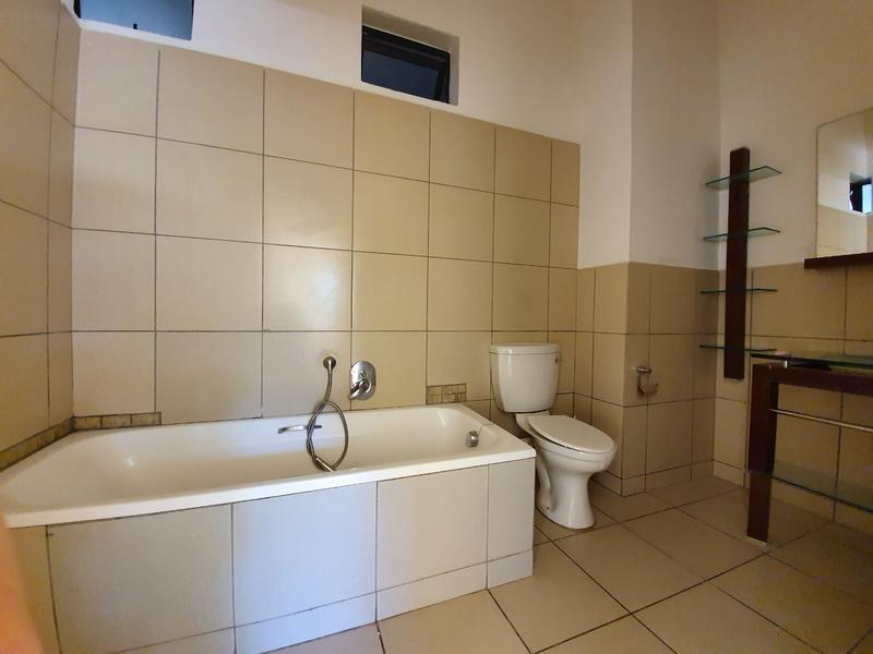 1 Bedroom Property for Sale in Jackal Creek Golf Estate Gauteng