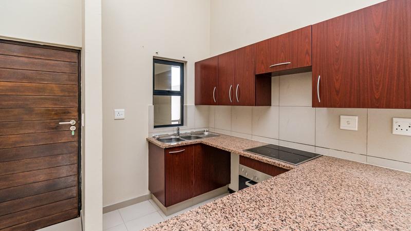 1 Bedroom Property for Sale in Jackal Creek Golf Estate Gauteng