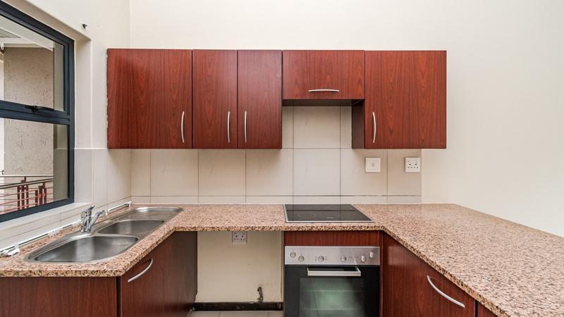1 Bedroom Property for Sale in Jackal Creek Golf Estate Gauteng
