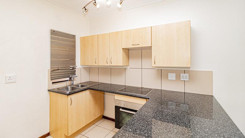 1 Bedroom Property for Sale in Jackal Creek Golf Estate Gauteng