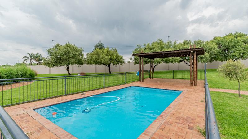 1 Bedroom Property for Sale in Jackal Creek Golf Estate Gauteng