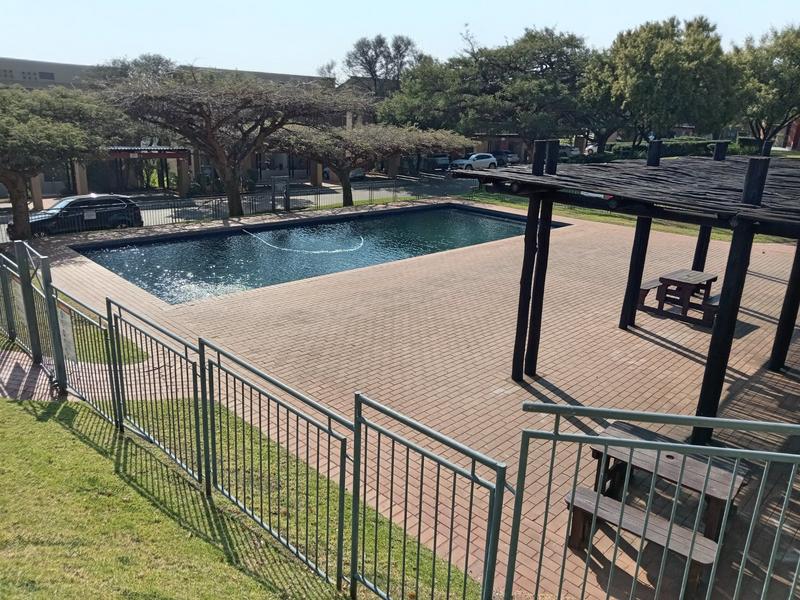 1 Bedroom Property for Sale in Jackal Creek Golf Estate Gauteng