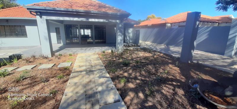 To Let 3 Bedroom Property for Rent in Parkwood Gauteng