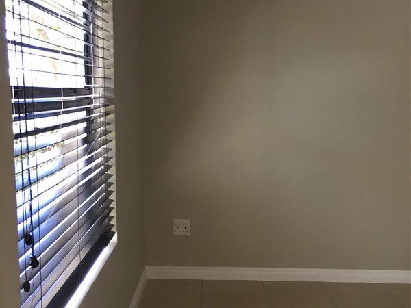 To Let 2 Bedroom Property for Rent in Bryanston Gauteng