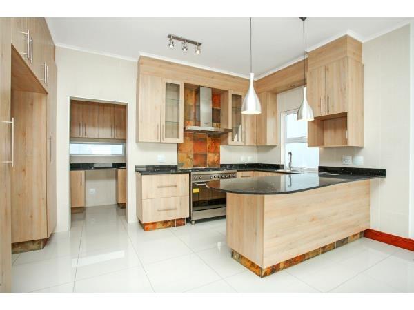 To Let 4 Bedroom Property for Rent in Bryanston East Gauteng
