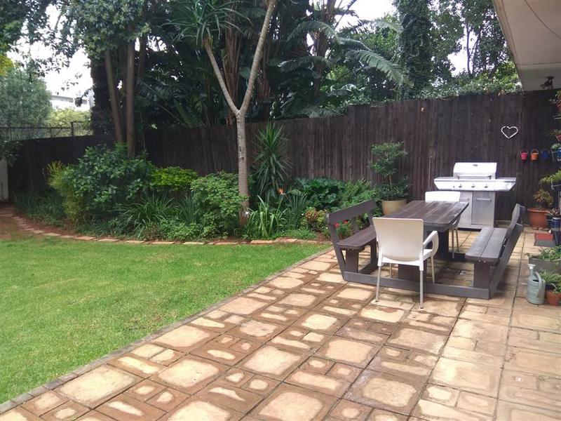 To Let 3 Bedroom Property for Rent in Illovo Gauteng