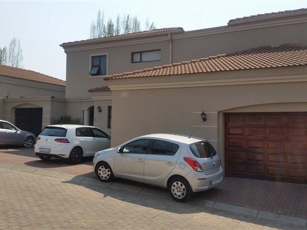 To Let 3 Bedroom Property for Rent in Morningside Gauteng