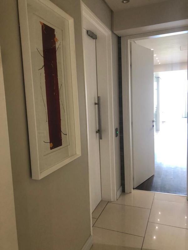 To Let 2 Bedroom Property for Rent in Sandhurst Gauteng