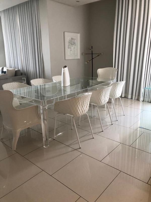 To Let 2 Bedroom Property for Rent in Sandhurst Gauteng