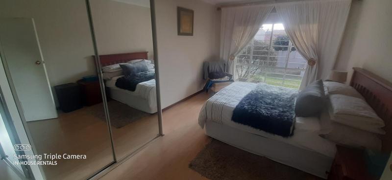 To Let 3 Bedroom Property for Rent in Sandhurst Gauteng