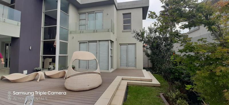 To Let 5 Bedroom Property for Rent in Sandown Gauteng