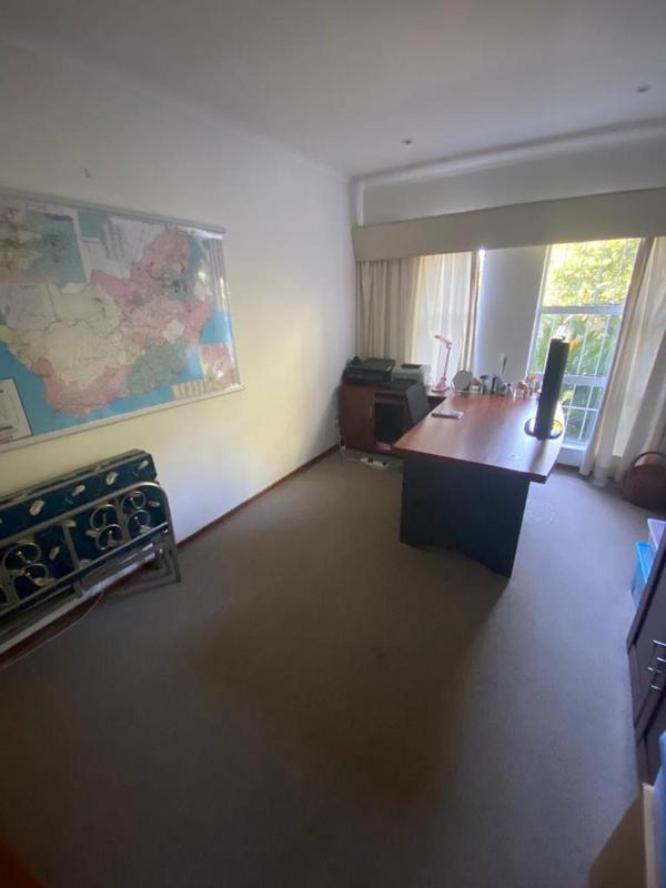 To Let 3 Bedroom Property for Rent in Sandown Gauteng