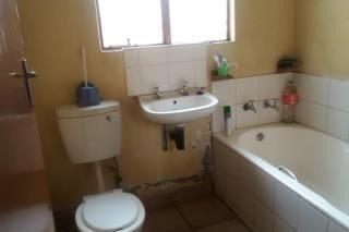 3 Bedroom Property for Sale in Sebokeng Unit 16 Gauteng