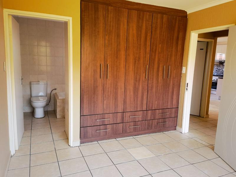 To Let 2 Bedroom Property for Rent in Georginia Gauteng