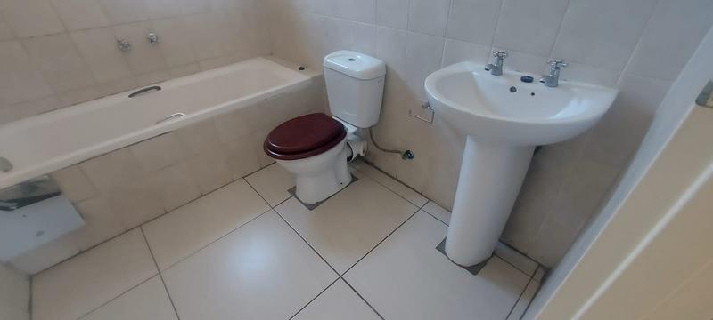 2 Bedroom Property for Sale in Princess A H Gauteng