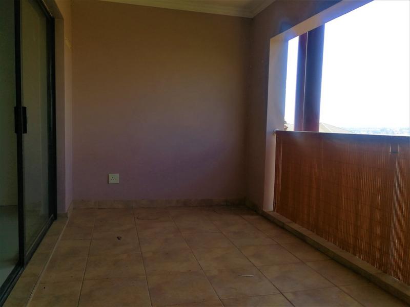 1 Bedroom Property for Sale in Little Falls Gauteng