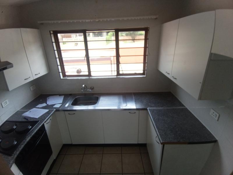 2 Bedroom Property for Sale in Little Falls Gauteng