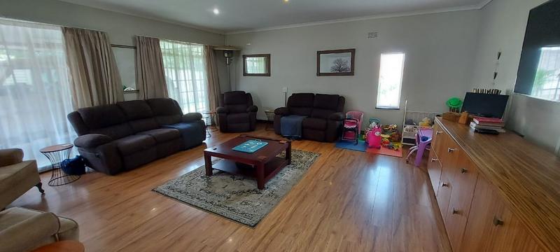 3 Bedroom Property for Sale in Wilro Park Gauteng
