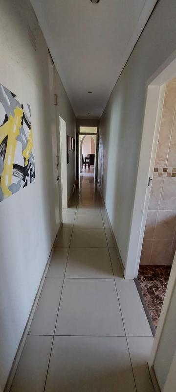 3 Bedroom Property for Sale in Wilro Park Gauteng