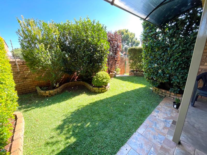 2 Bedroom Property for Sale in Wentworth Park Gauteng
