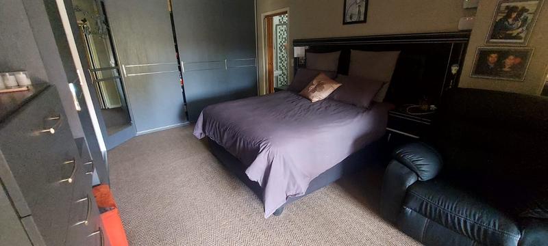 3 Bedroom Property for Sale in Weltevreden Park Gauteng