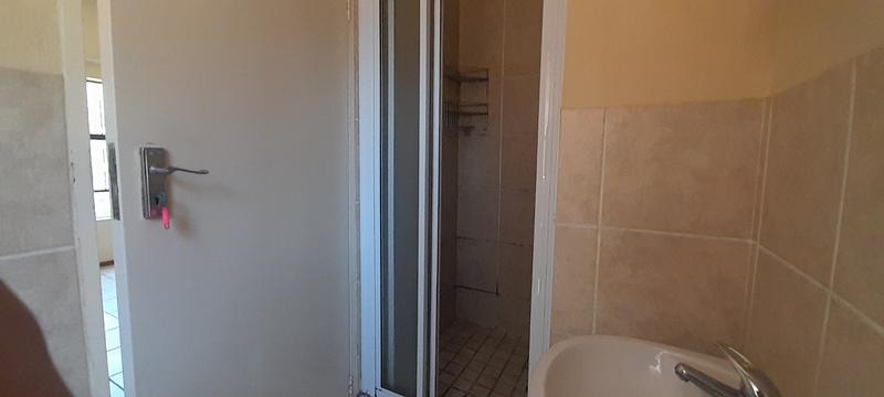 2 Bedroom Property for Sale in Weltevreden Park Gauteng