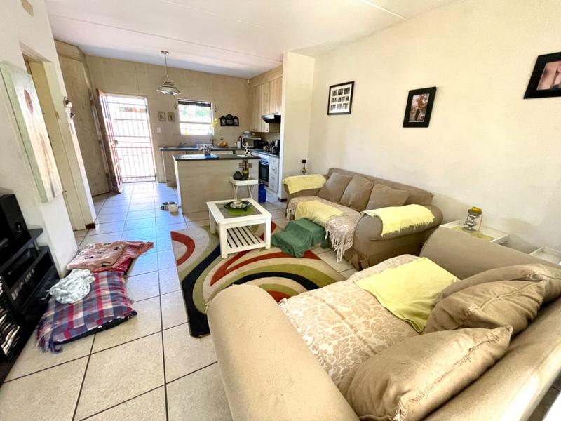 3 Bedroom Property for Sale in Sugar Bush Estate Gauteng