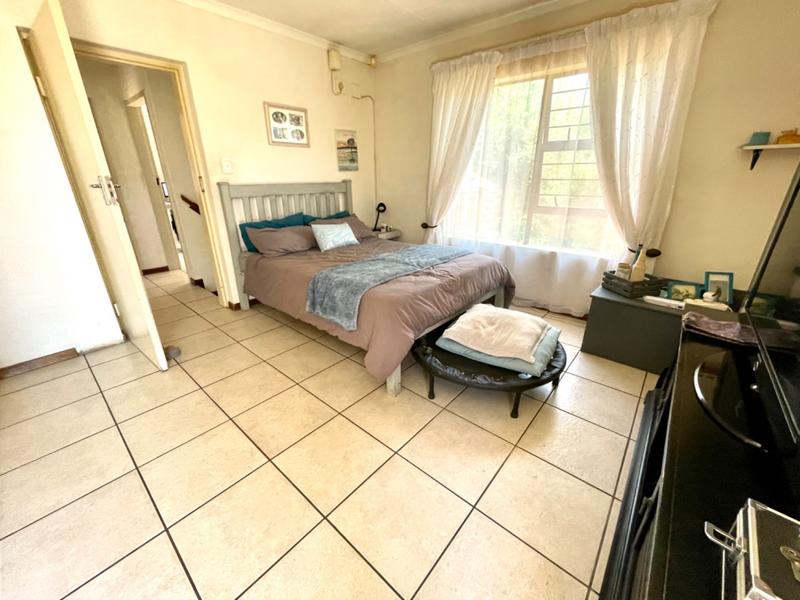 3 Bedroom Property for Sale in Sugar Bush Estate Gauteng