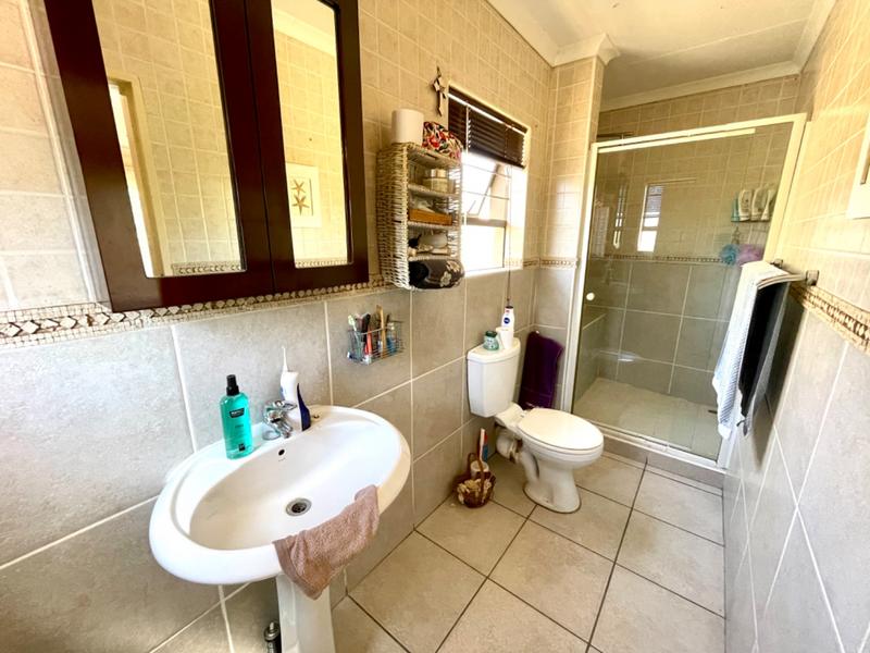 3 Bedroom Property for Sale in Sugar Bush Estate Gauteng