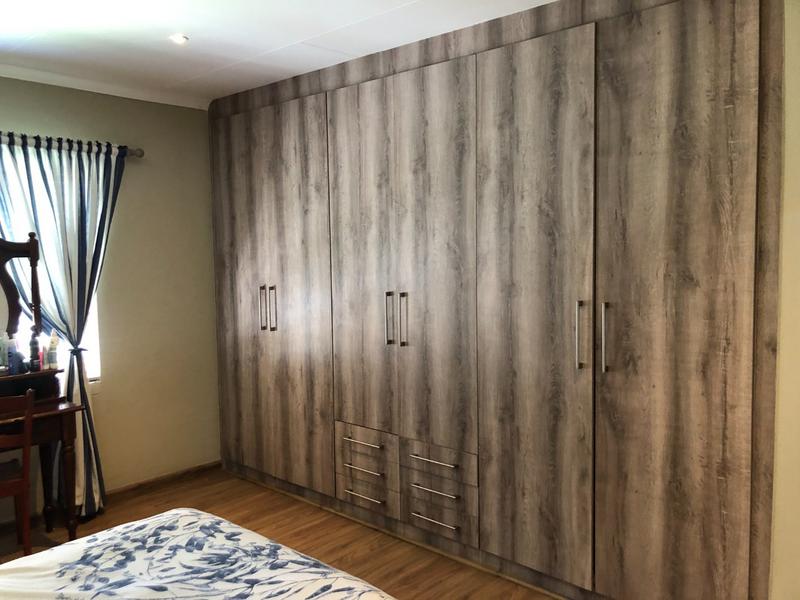 3 Bedroom Property for Sale in Ruimsig Noord Gauteng