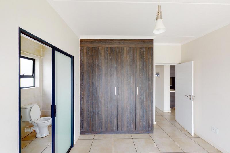 2 Bedroom Property for Sale in Oakdene Gauteng