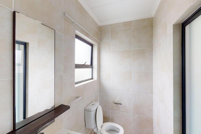 2 Bedroom Property for Sale in Oakdene Gauteng