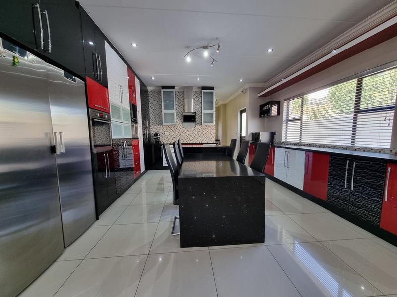 7 Bedroom Property for Sale in Kyalami Gauteng