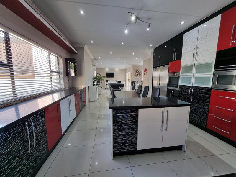 7 Bedroom Property for Sale in Kyalami Gauteng
